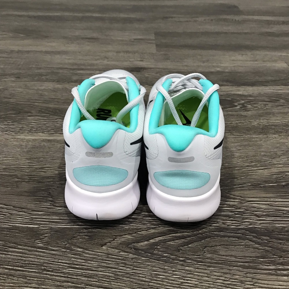Women’s Nike Free RN 2017 (NEW!) Size 7 - Picture 3 of 4